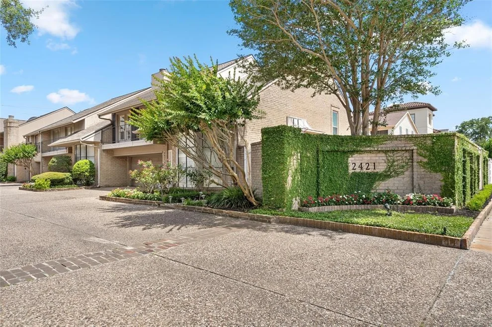 Unit for sale at 2421 Potomac Drive, Houston, TX 77057