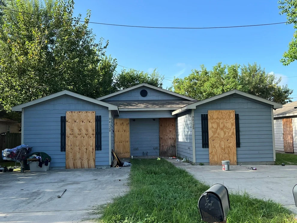 Unit for sale at 4120 Brinkley Street, Houston, TX 77051