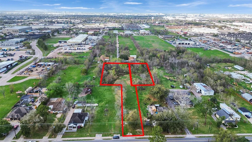 Unit for sale at 5227 Pine Avenue, Pasadena, TX 77503