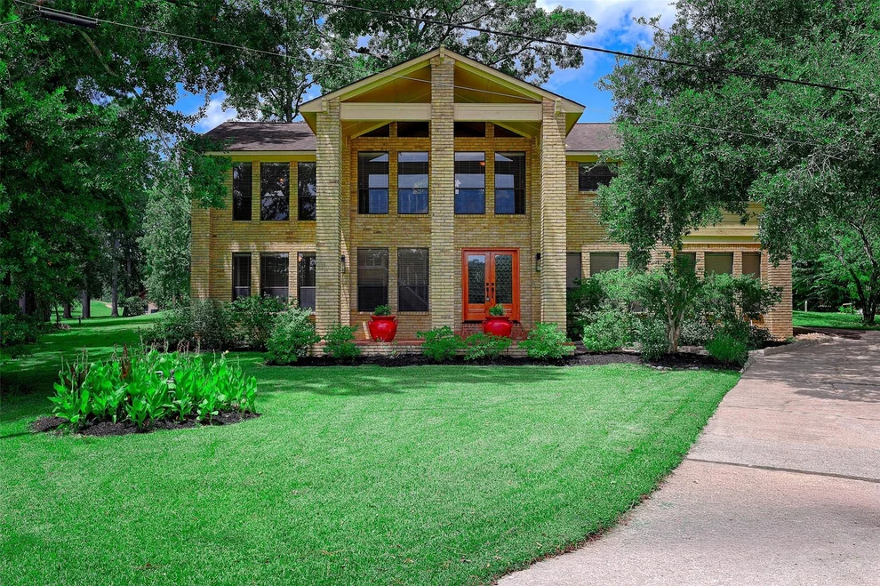 Unit for sale at 3 Cherry Hill Drive, Conroe, TX 77304
