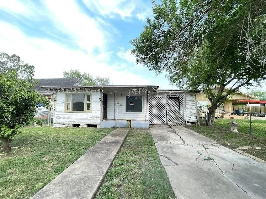 Unit for sale at 555 S Reagan Street, San Benito, TX 78586