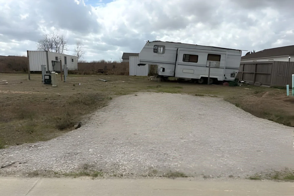 Unit for sale at 1213 Road 5802, Cleveland, TX 77327
