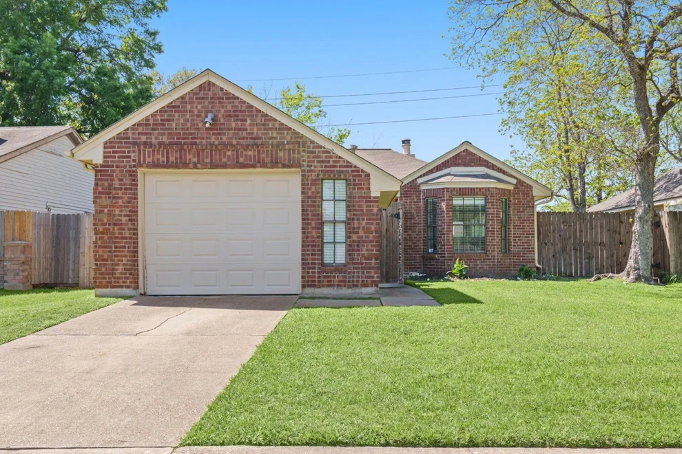 Unit for sale at 2523 Silver Trumpet Drive, Katy, TX 77449