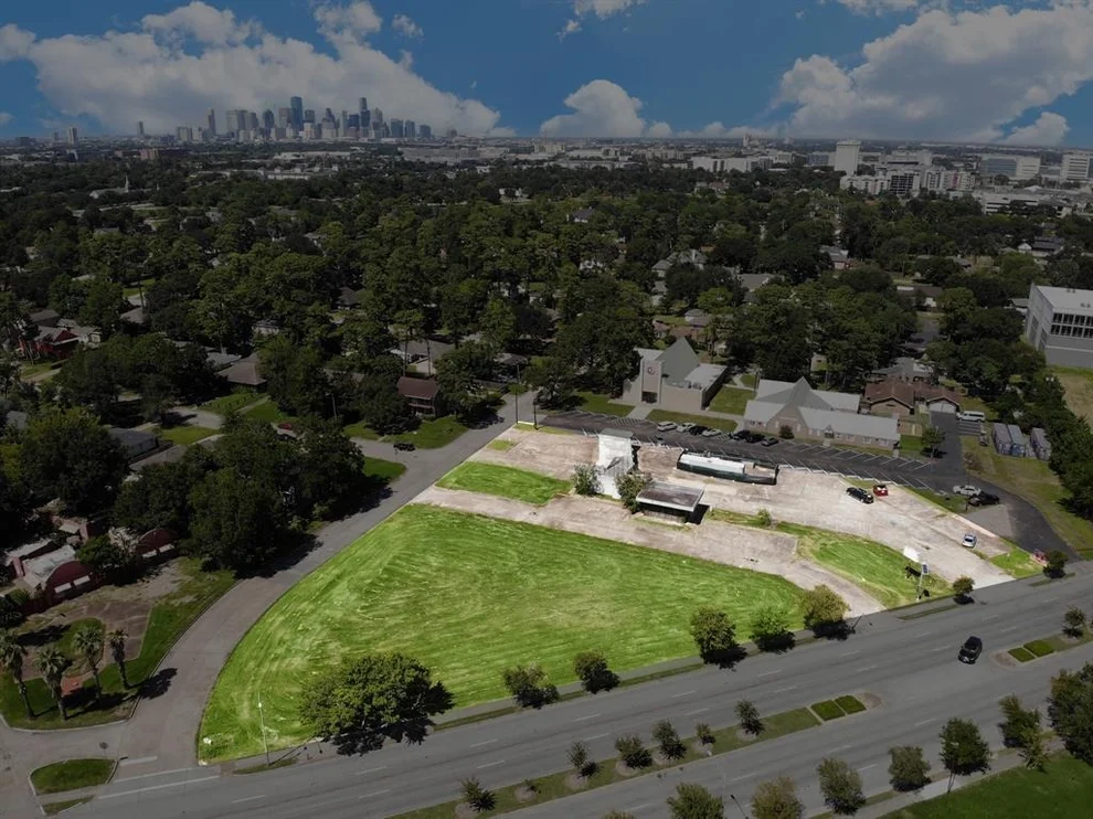 Unit for sale at 4435 Old Spanish Trail, Houston, TX 77021