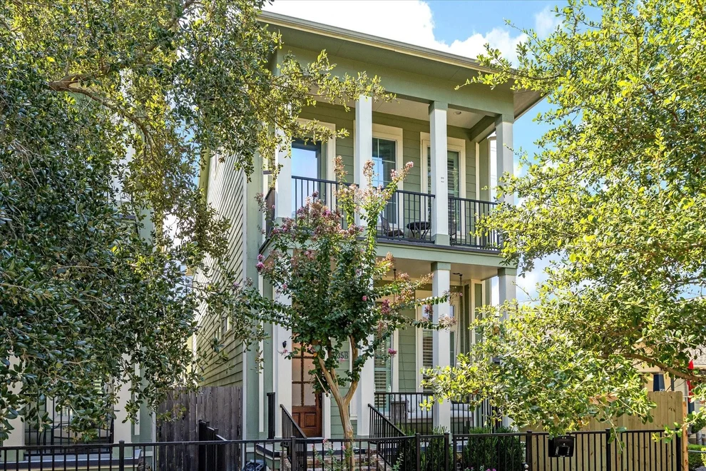 Unit for sale at 1035 Waverly Street, Houston, TX 77008