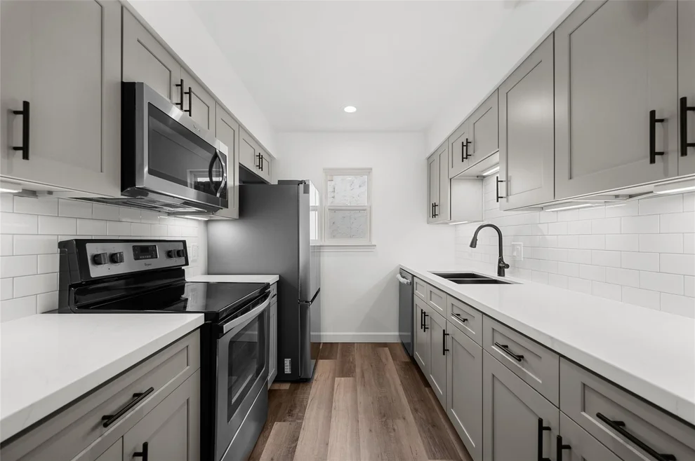 Unit for sale at 2744 Briarhurst Drive, Houston, TX 77057