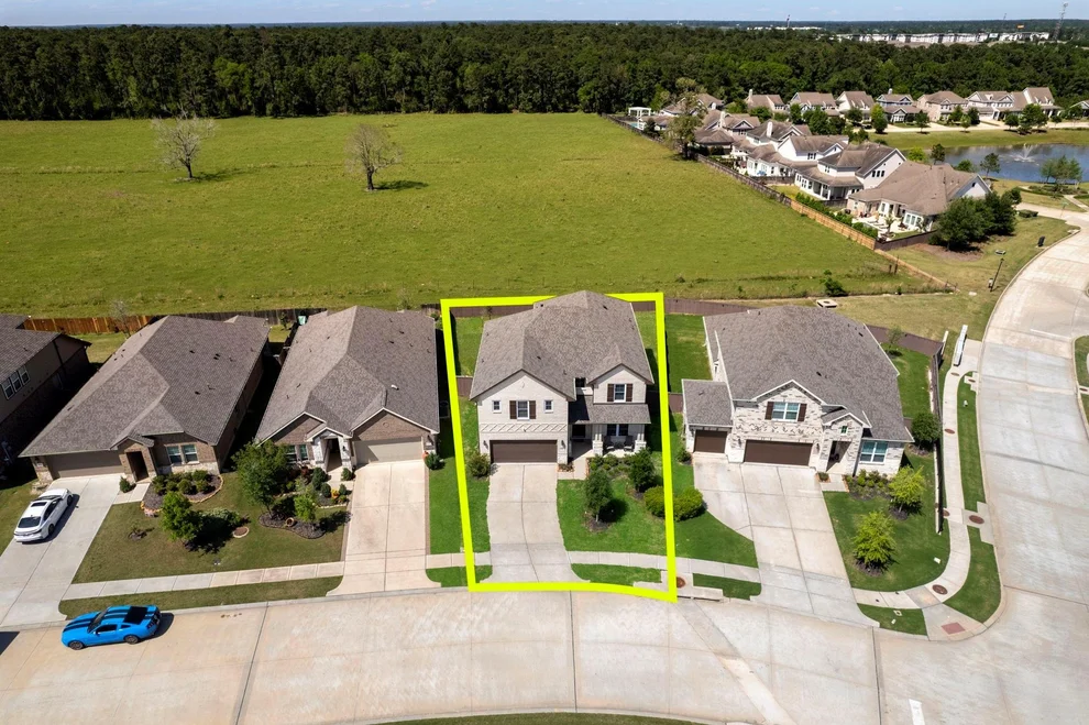 Unit for sale at 2189 Woodland Pine Drive, Conroe, TX 77384