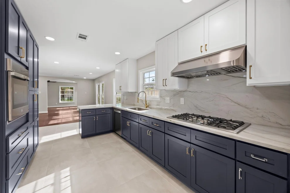 Unit for sale at 2538 Southgate Boulevard, Houston, TX 77030