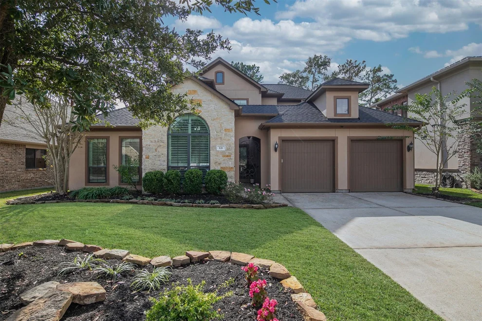 Unit for sale at 121 Silverstone Lane, Shenandoah, TX 77384