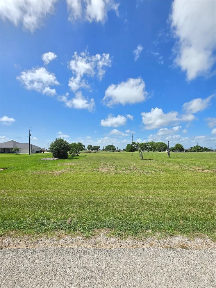 Unit for sale at Lot 1451 Curlew Drive, Palacios, TX 77465