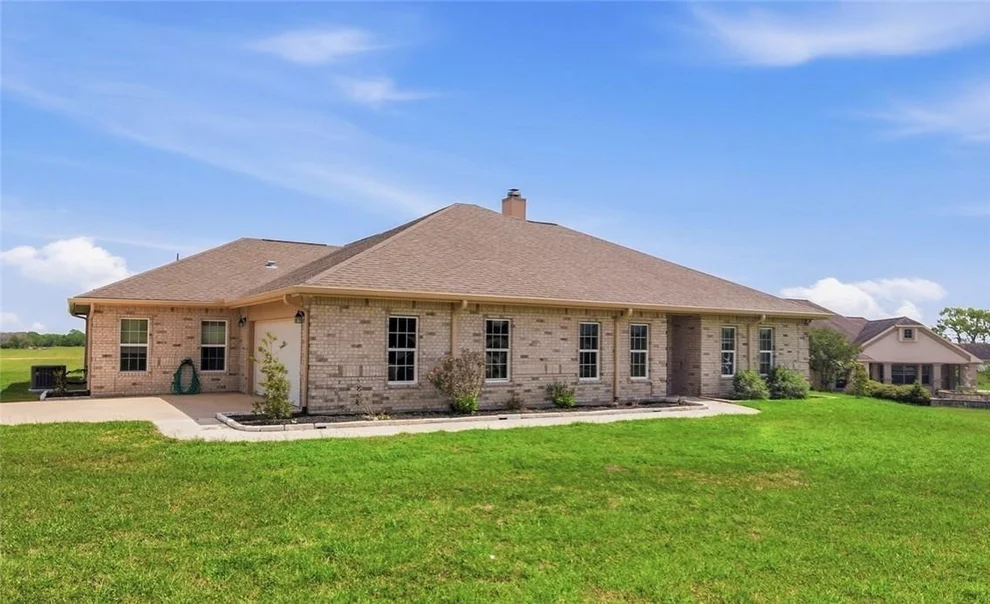Unit for sale at 15 Huron Street, Victoria, TX 77905