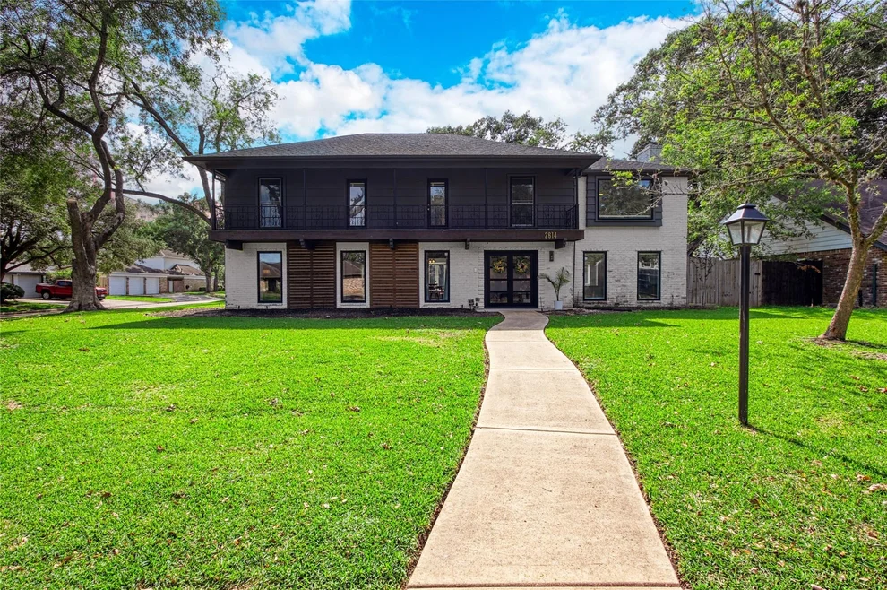 Unit for sale at 2614 E Pebble Beach Drive, Missouri City, TX 77459
