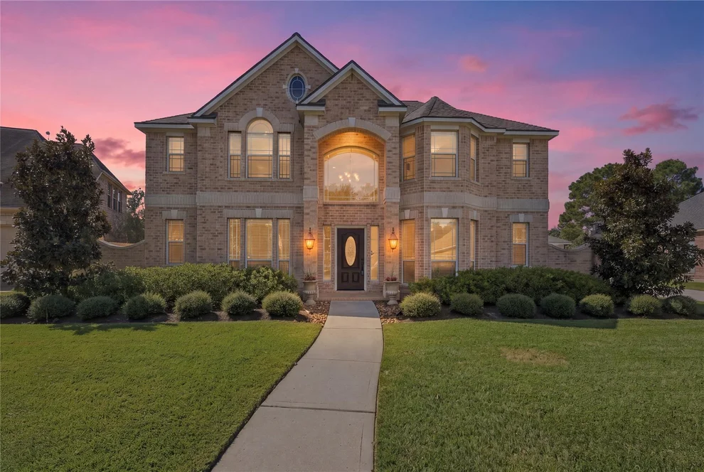 Unit for sale at 8403 Glenn Elm Drive, Spring, TX 77379