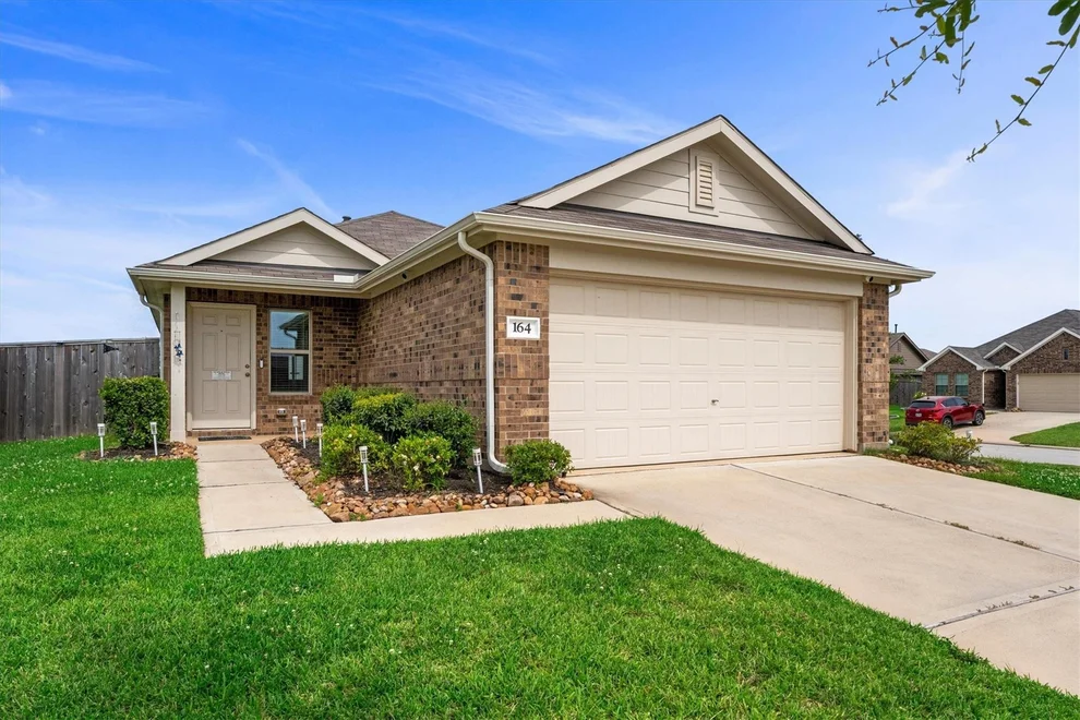 Unit for sale at 164 Pine Bend Court, Magnolia, TX 77354