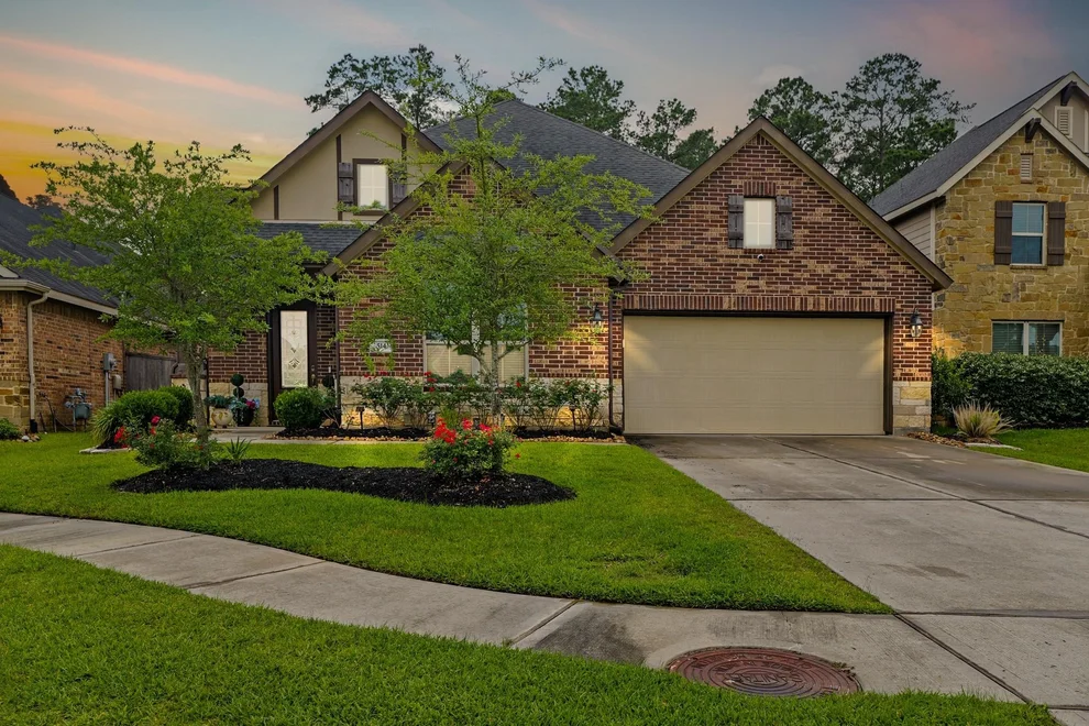 Unit for sale at 514 Pearl View Lane, Pinehurst, TX 77362
