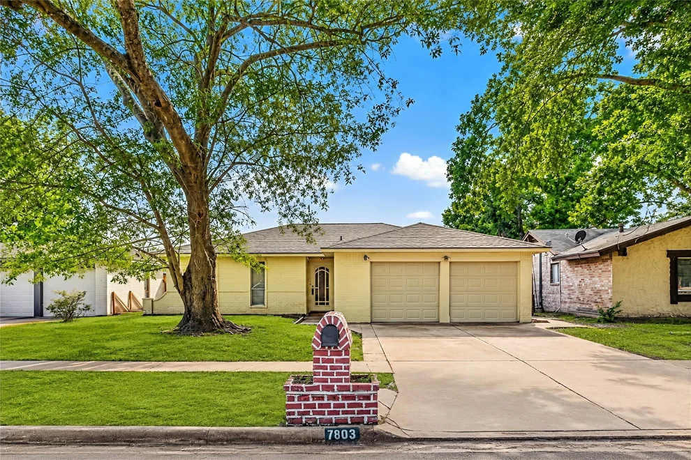 Unit for sale at 7803 Bunker Wood Lane, Houston, TX 77086
