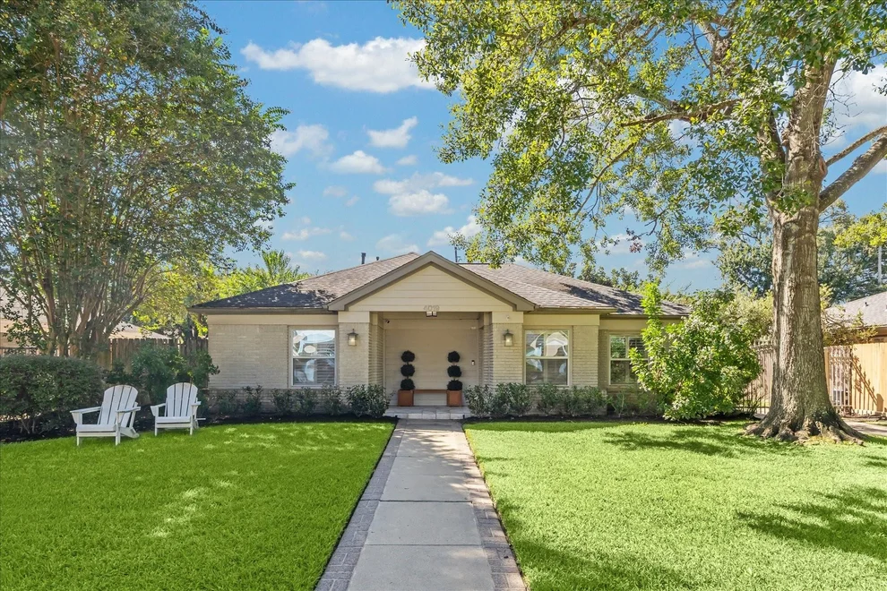 Unit for sale at 4019 W Alabama Street, Houston, TX 77027