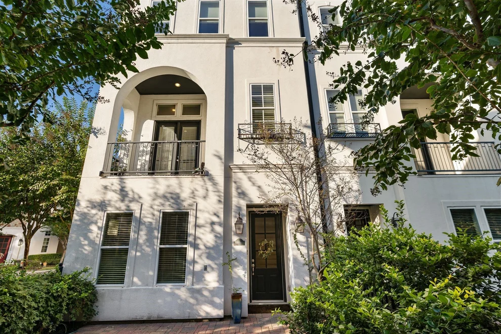 Unit for sale at 10937 Wrenwood Manor, Houston, TX 77043