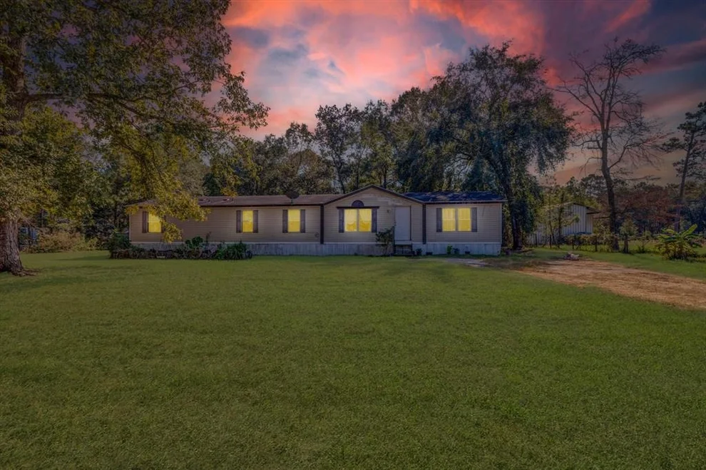 Unit for sale at 12675 Highway 105, Cleveland, TX 77327