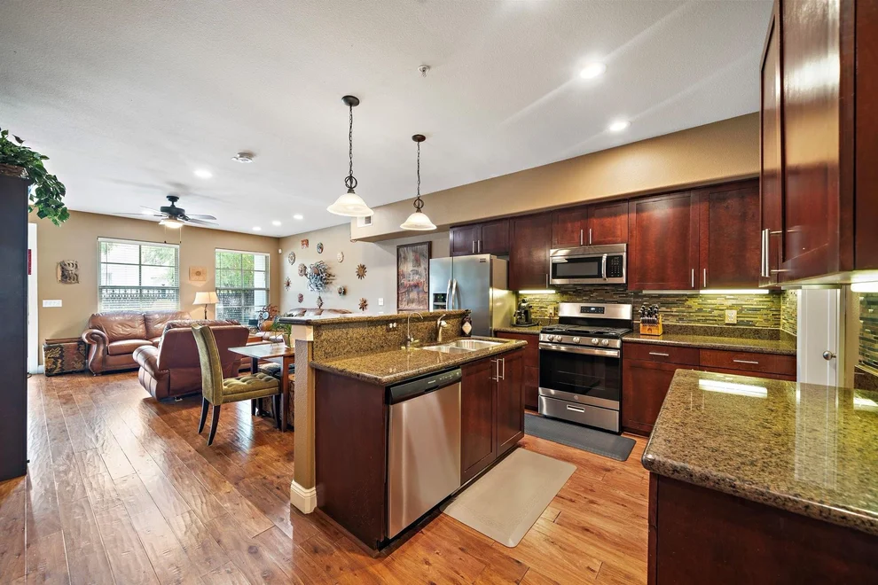 Unit for sale at 2216 Chenevert Street, Houston, TX 77003
