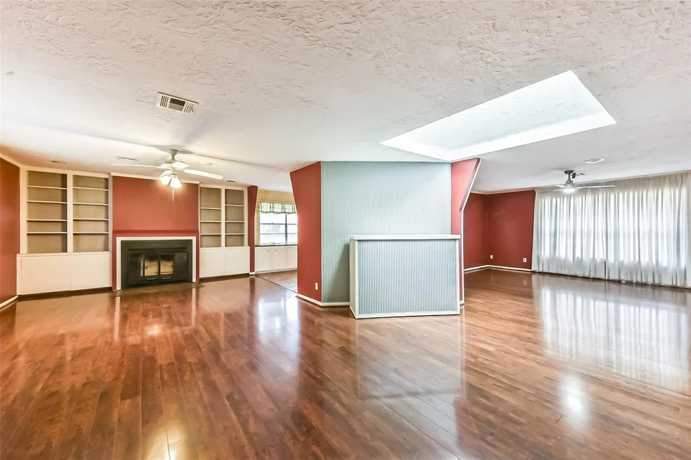 Unit for sale at 10919 Checkerboard Street, Houston, TX 77096
