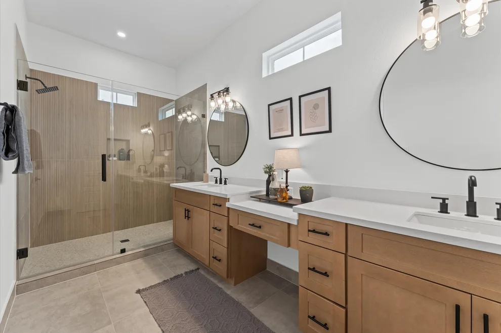 Unit for sale at 3009 Jensen Springs Lane, Houston, TX 77026