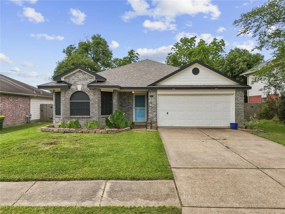 Unit for sale at 4522 Fox Run Street, Pearland, TX 77584