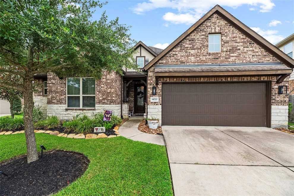 Unit for sale at 14722 Kelsey Vista Drive, Cypress, TX 77433
