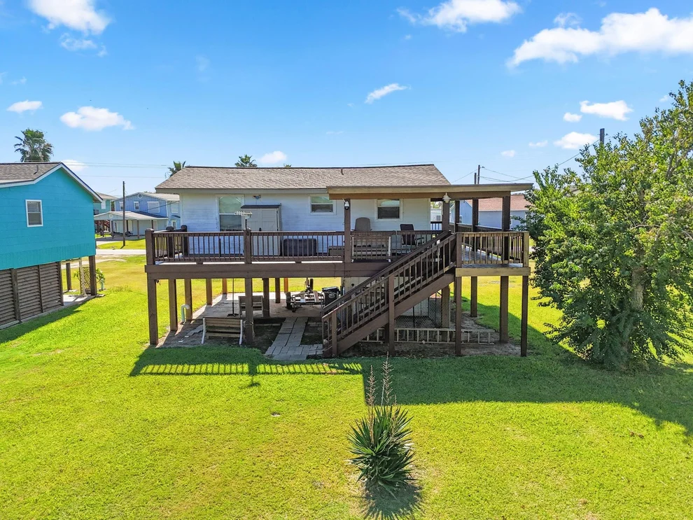 Unit for sale at 1938 County Road 201, Sargent, TX 77414
