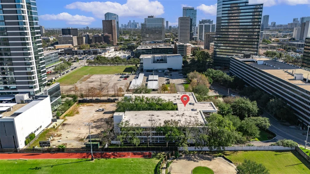 Unit for sale at 5050 Ambassador Way, Houston, TX 77056