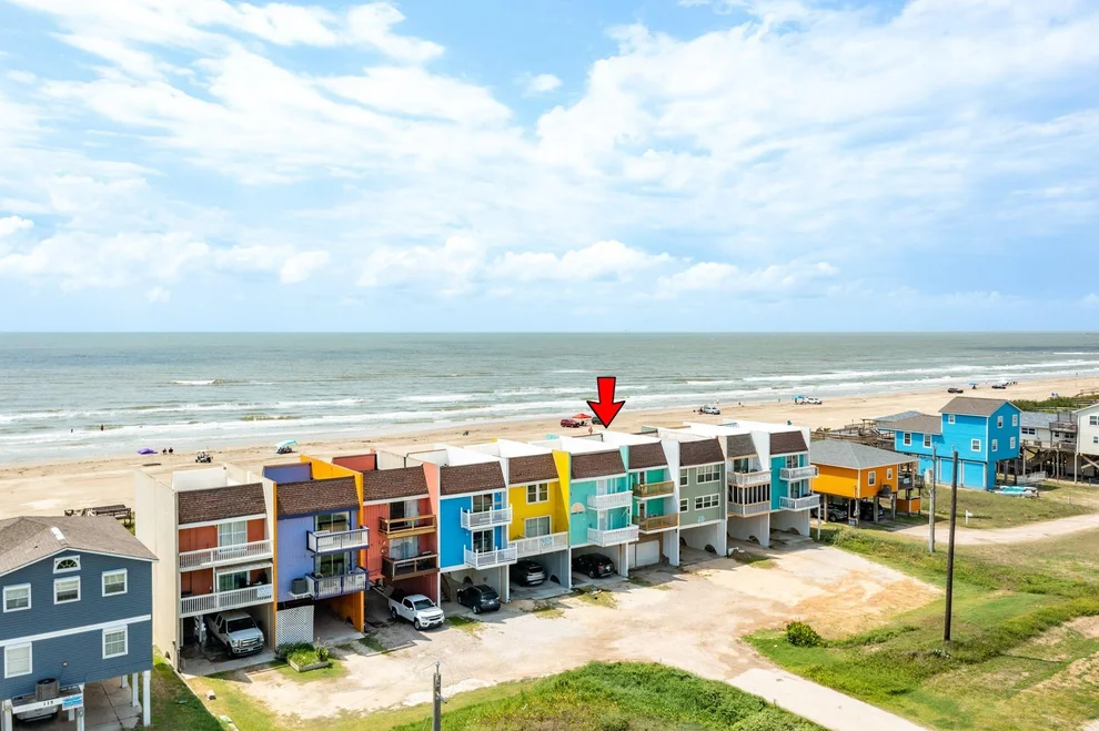 Unit for sale at 101 Pelican Place, Surfside Beach, TX 77541