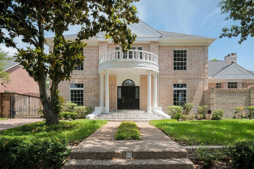 Unit for sale at 93 Greensward Lane, Sugar Land, TX 77479