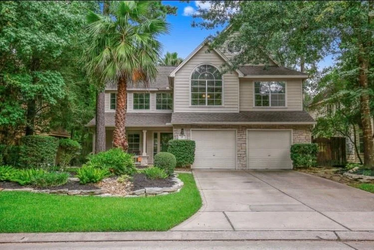 Unit for sale at 18 Dovewing Place, The Woodlands, TX 77382