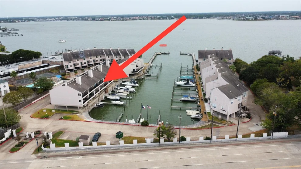 Unit for sale at 3663 Nasa Parkway, Seabrook, TX 77586