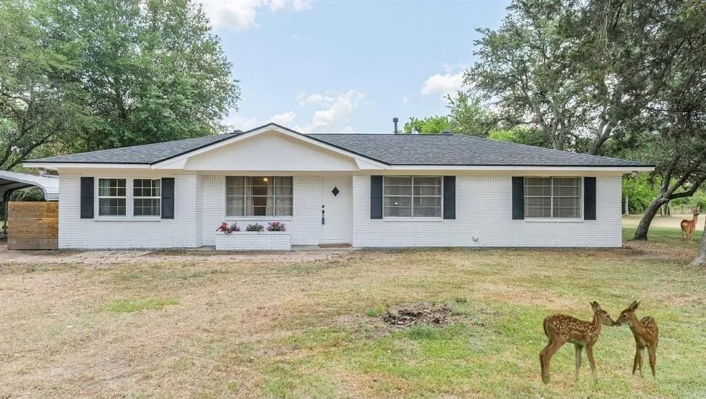 Unit for sale at 12598 Peters Road, Hempstead, TX 77445
