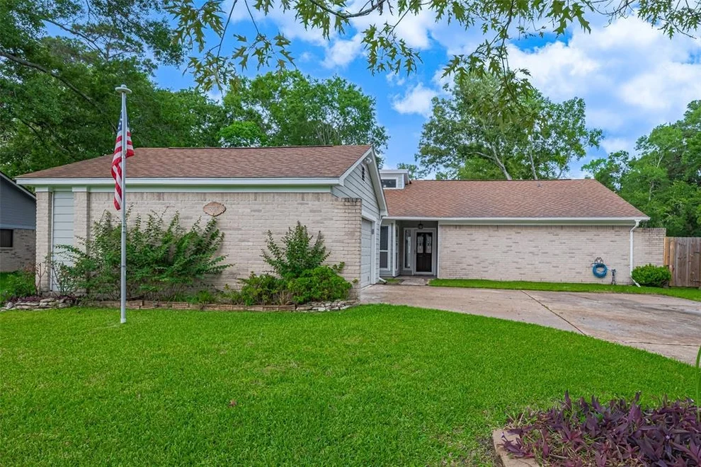 Unit for sale at 806 N Hyannis Port Street, Crosby, TX 77532