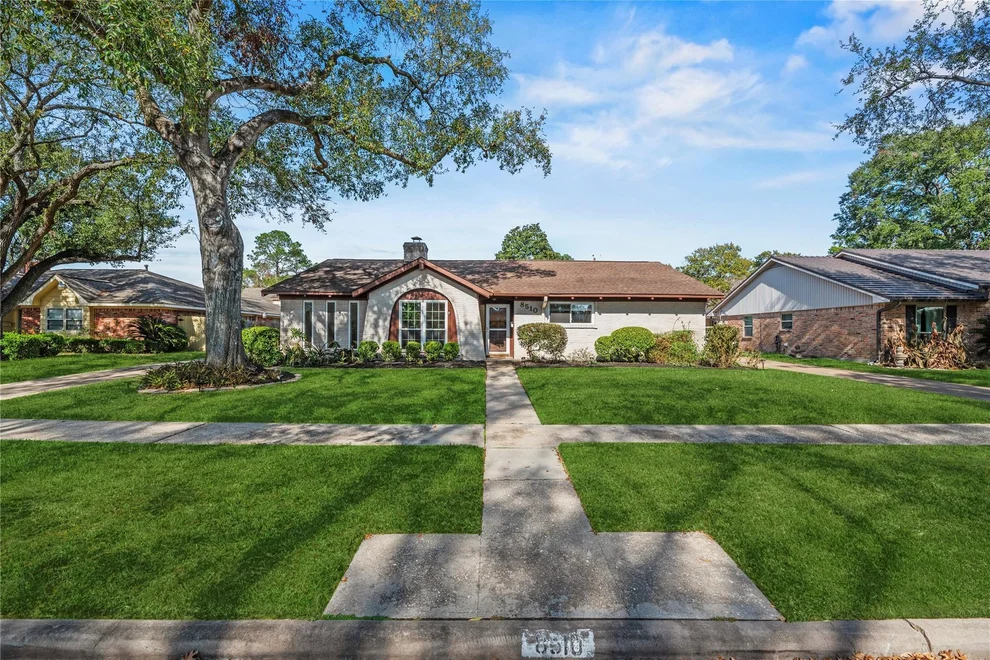 Unit for sale at 8510 Braes Meadow Drive, Houston, TX 77071