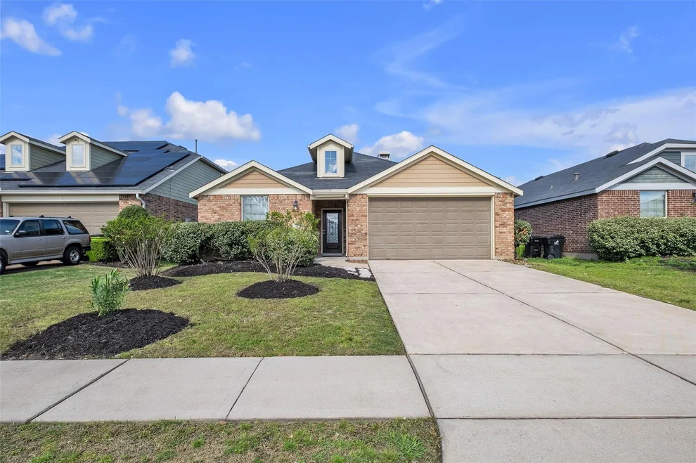 Unit for sale at 223 Paddle Fish Place, Rosenberg, TX 77469