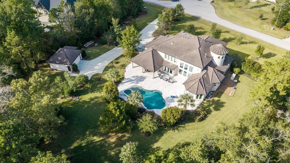 Unit for sale at 23414 Cannondale Loop, Montgomery, TX 77316