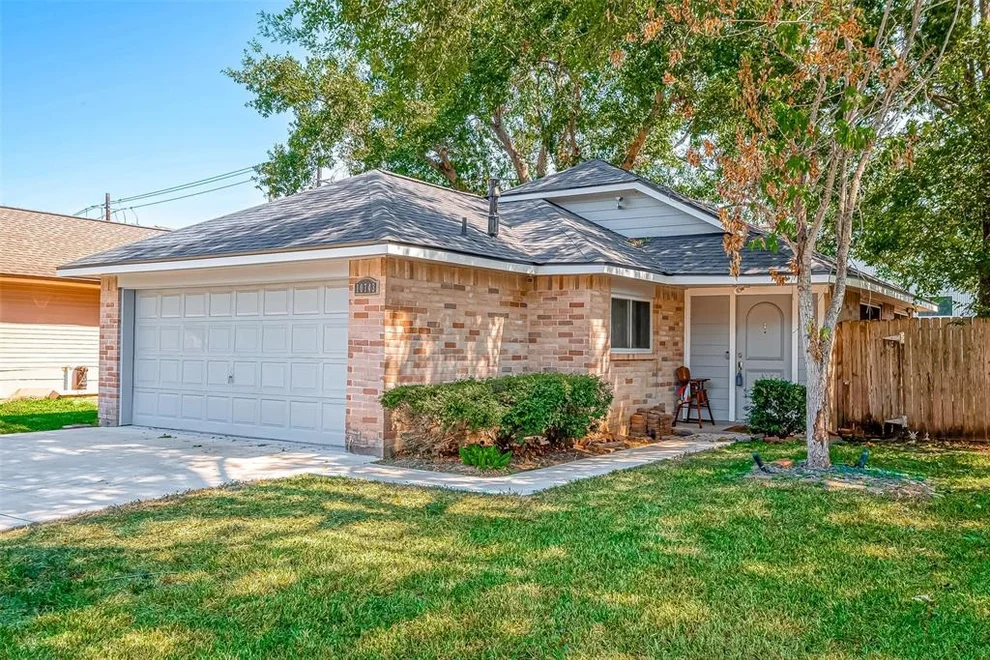 Unit for sale at 10743 Parkland Woods Drive, Sugar Land, TX 77498