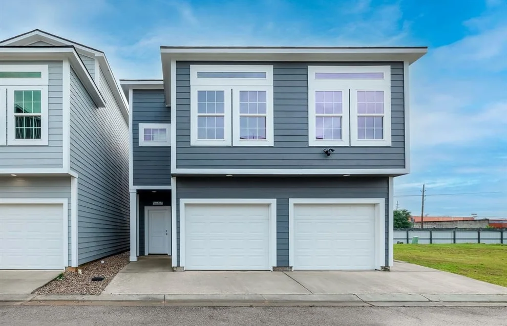 Unit for sale at 18832 Elegance Avenue, Spring, TX 77379