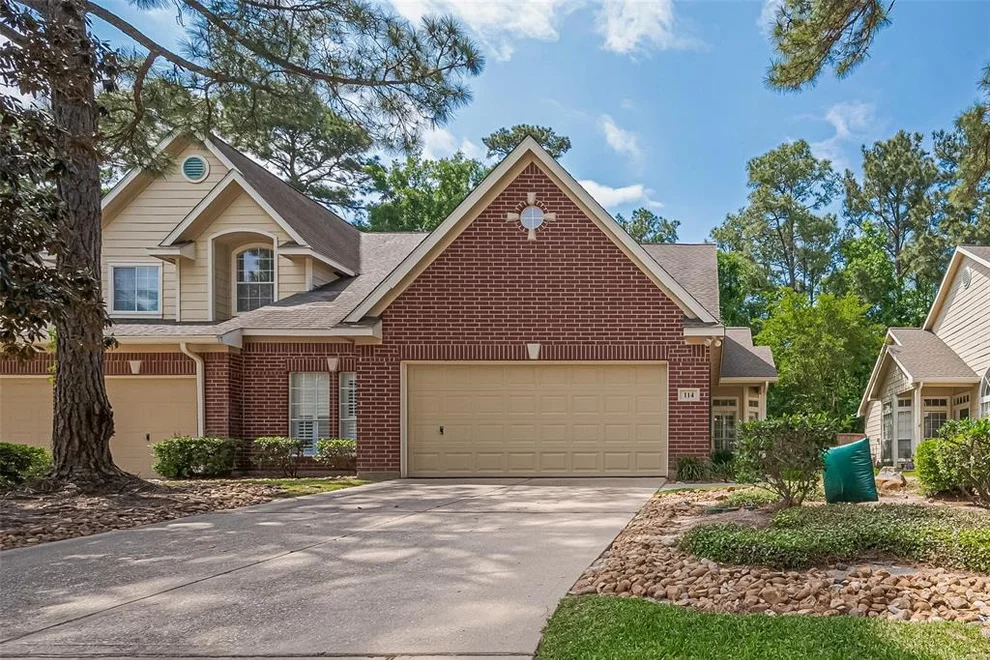 Unit for sale at 114 N Magnolia Pond Place, The Woodlands, TX 77381