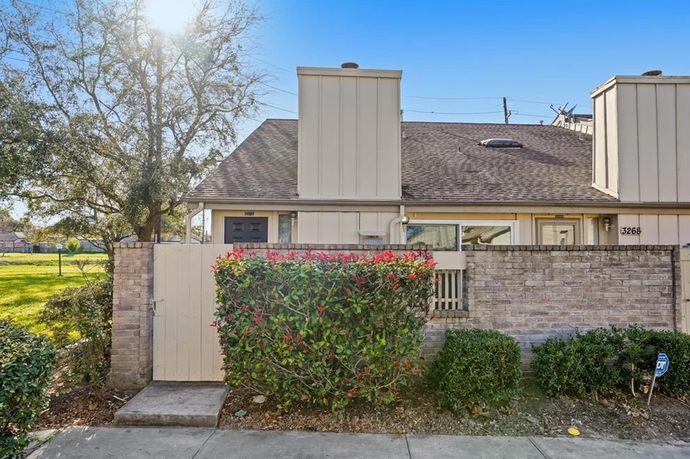 Unit for sale at 3270 Windchase Boulevard, Houston, TX 77082