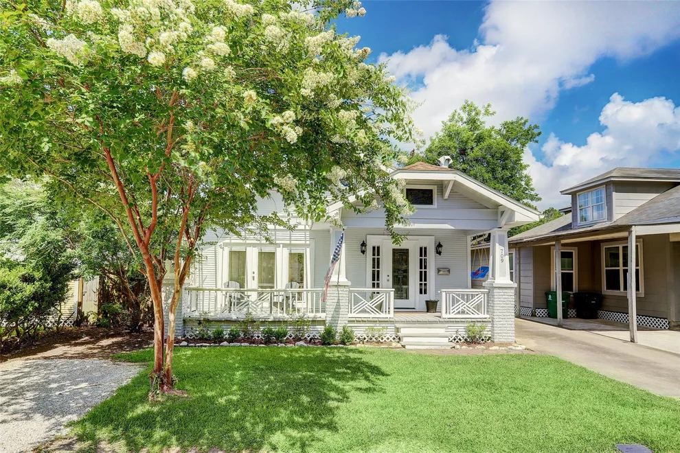 Unit for sale at 709 Walton Street, Houston, TX 77009