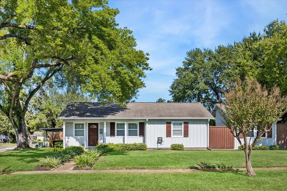 Unit for sale at 8410 Western Drive, Houston, TX 77055