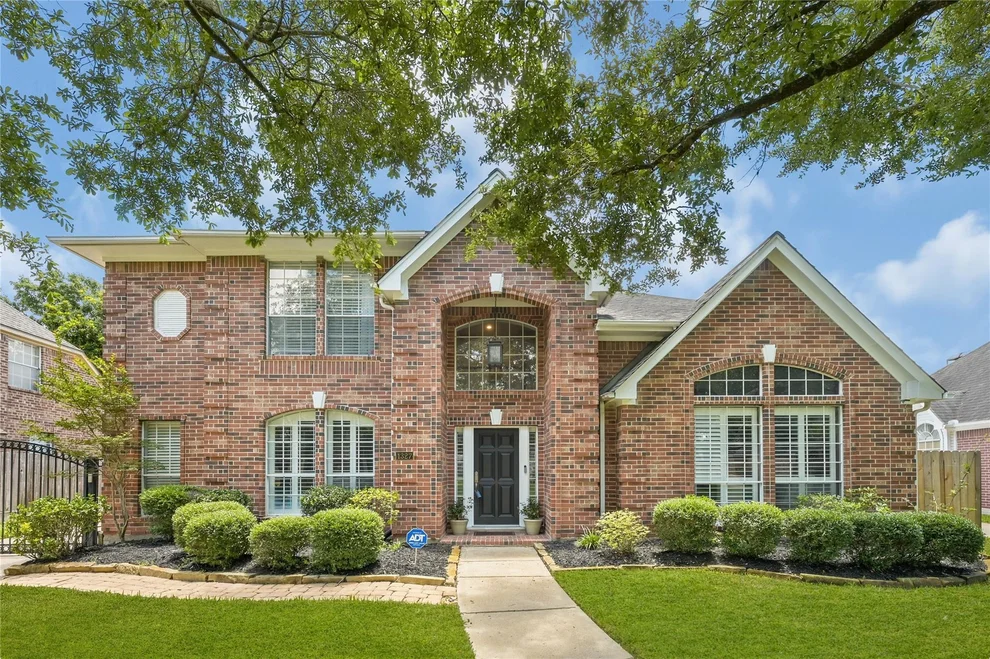 Unit for sale at 1327 Blackthorne Drive, Houston, TX 77094