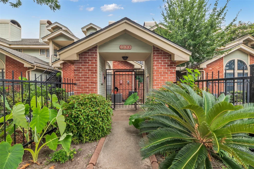 Unit for sale at 4900 Floyd Street, Houston, TX 77007