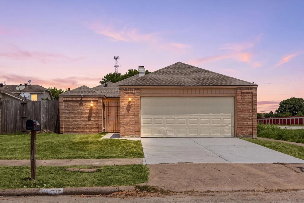 Unit for sale at 13206 Sharpbill Drive, Houston, TX 77083