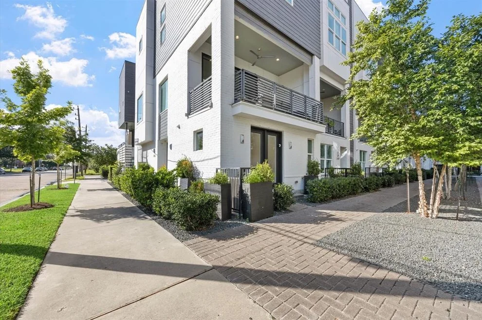 Unit for sale at 2632 Rusk Street, Houston, TX 77003