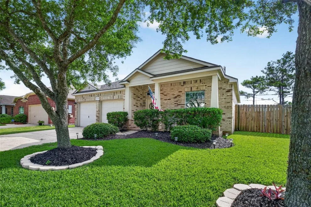 Unit for sale at 3209 Lone Trail Drive S, Texas City, TX 77591